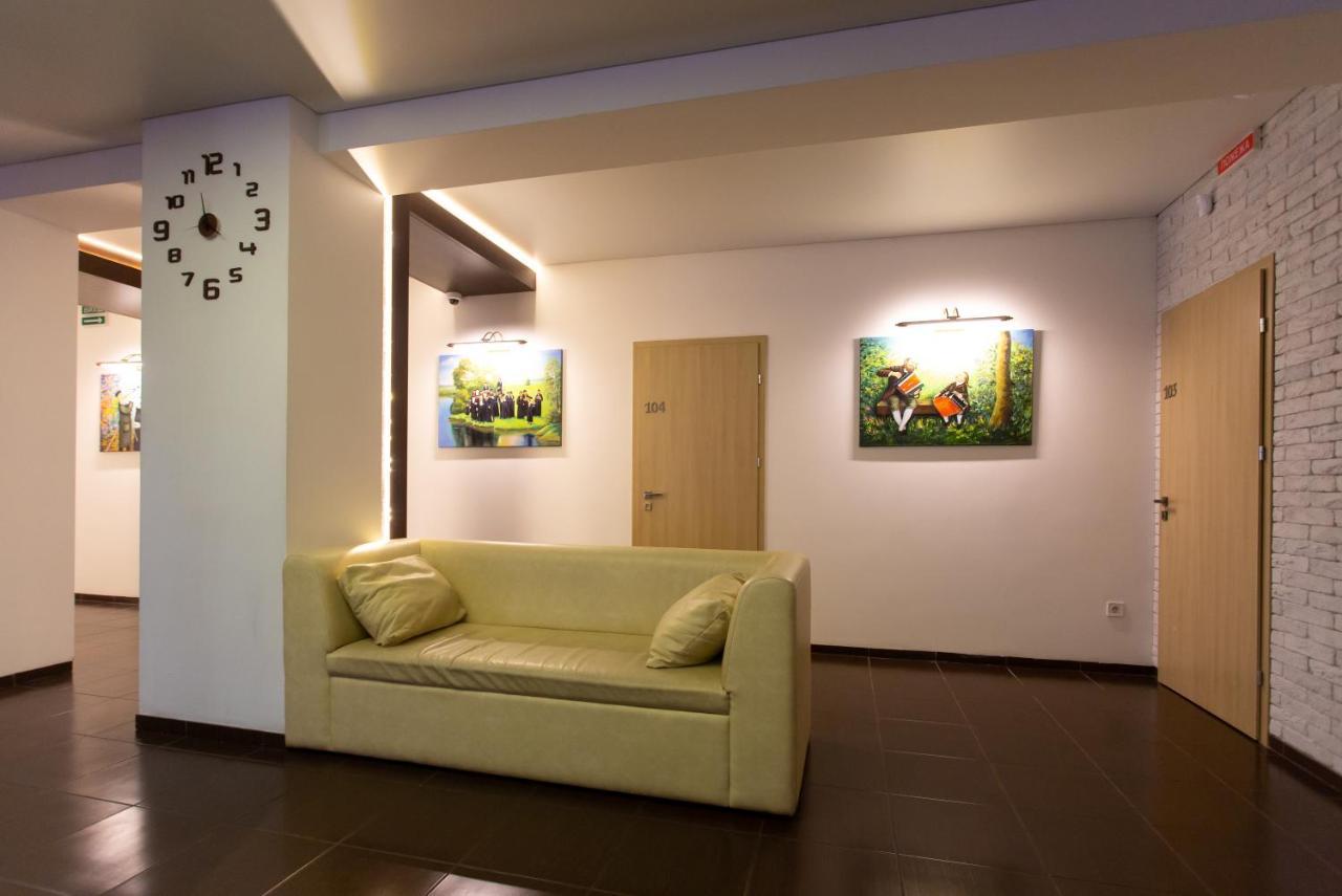 Hotel One Umań Zewnętrze zdjęcie
