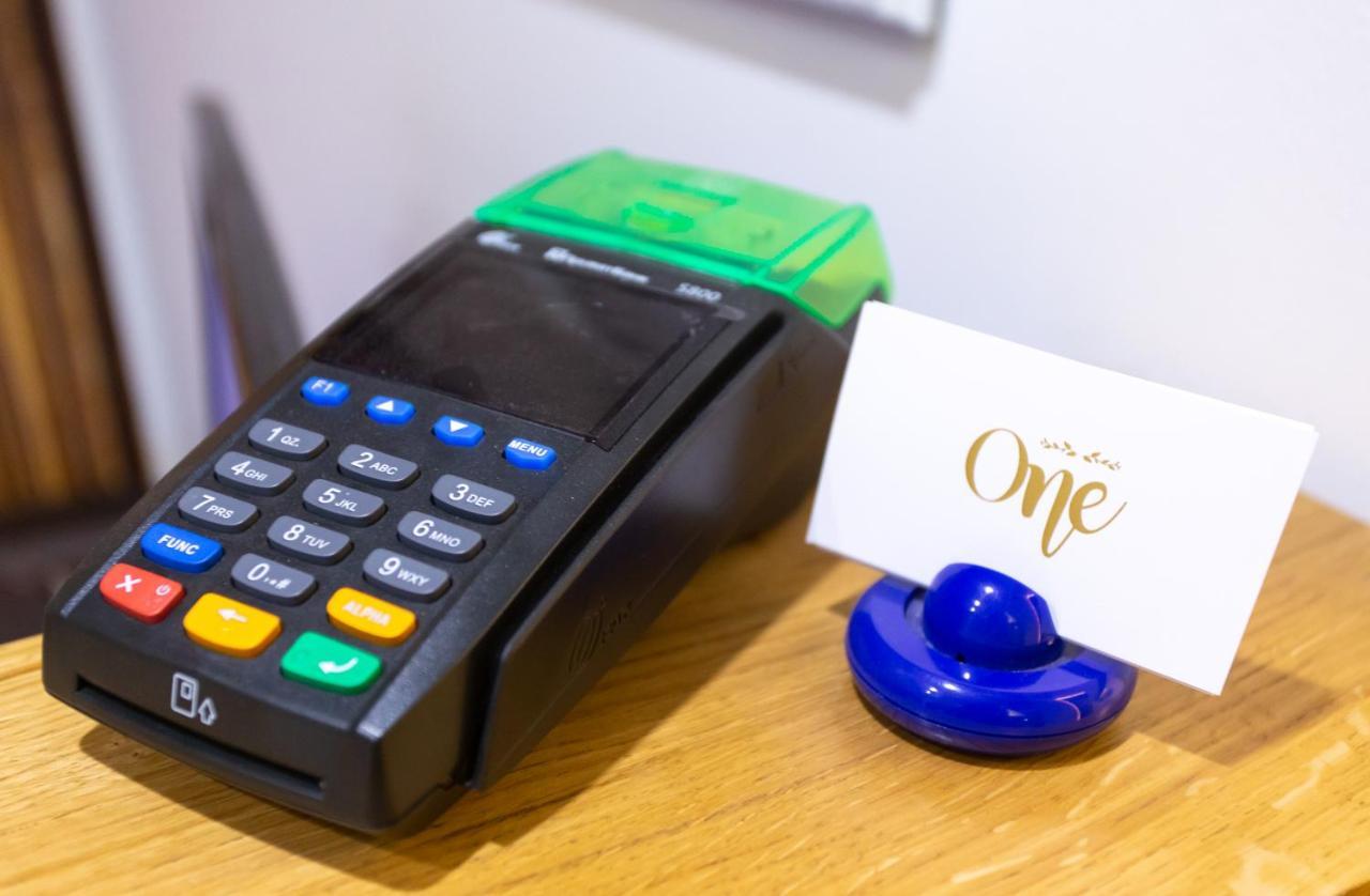 Hotel One Umań Zewnętrze zdjęcie
