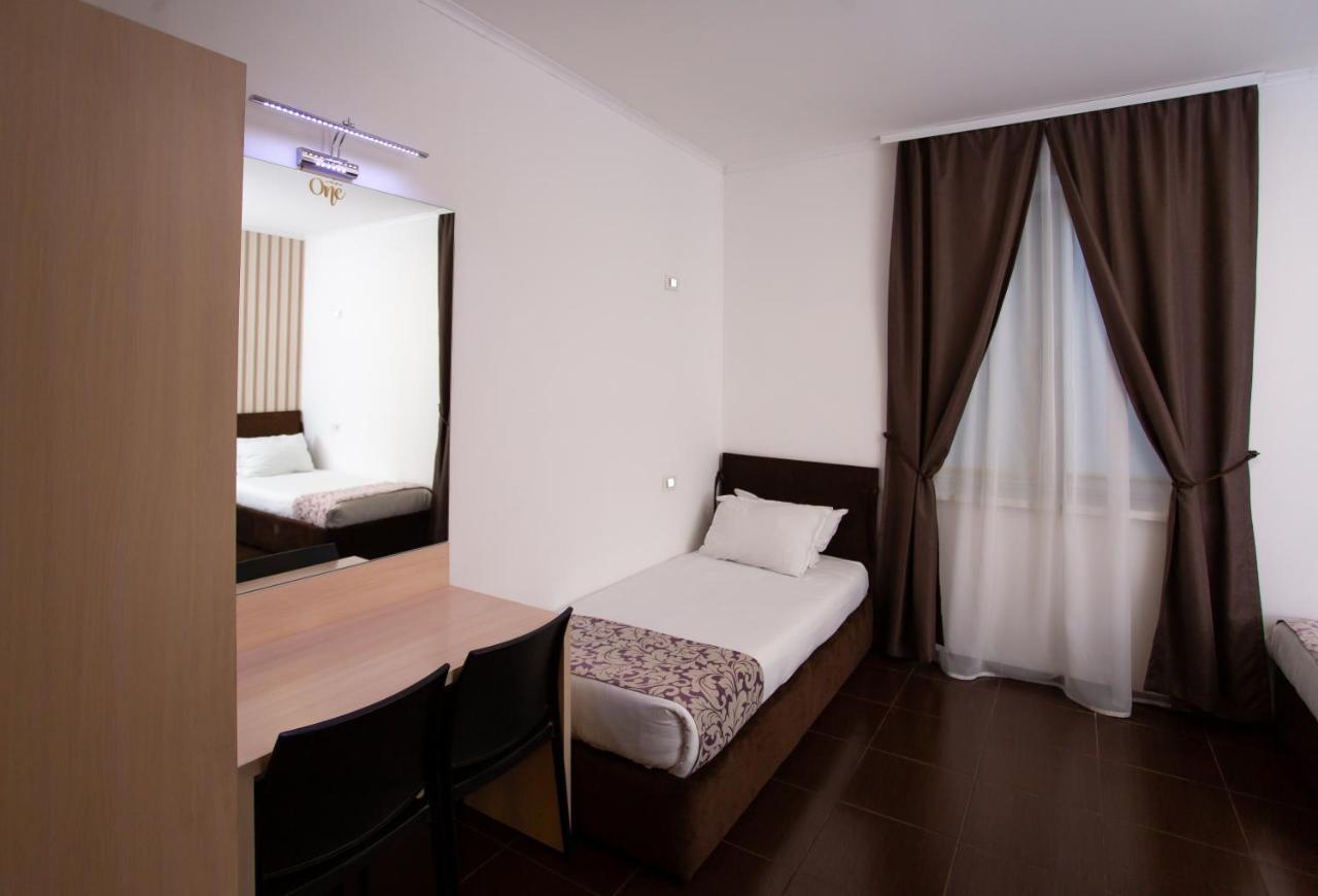 Hotel One Umań Zewnętrze zdjęcie